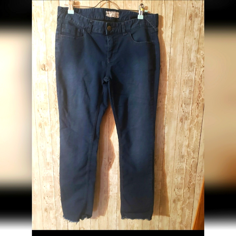 FREE PEOPLE RAW HEM JEANS
